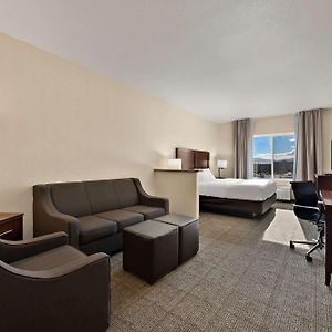 King Suite Non-Smoking